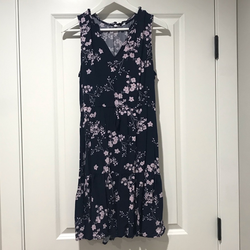 2/$20 Cute GAP Dress - Navy blue with light pink flowers - Women’s Size Medium
